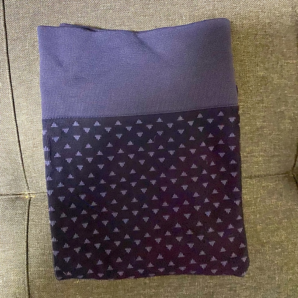 Victoria’s Secret Sport Thermal Leggings Size 6